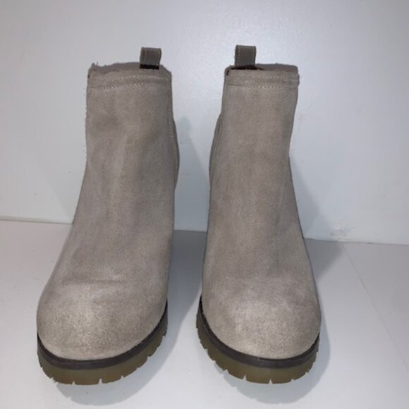 🤎✨ Crevo “Charliee” Beige Boots – Size 7.5, Classic and Neutral ✨🤎 - Picture 2 of 12